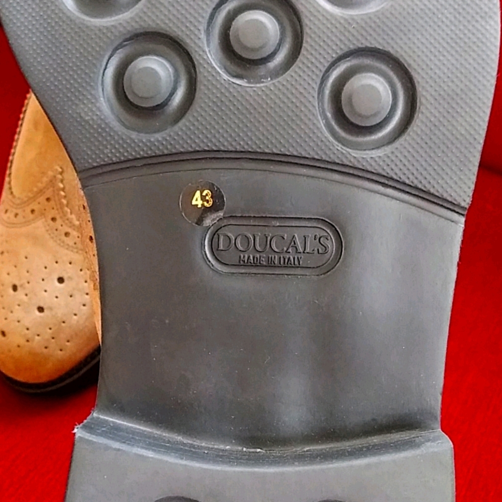 Shoes - Picture 4 of 4